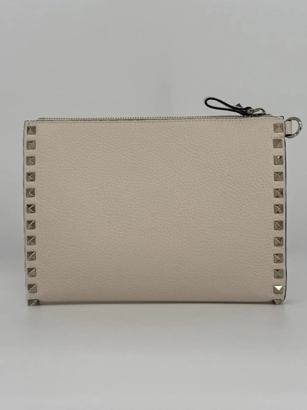 Valentino Garavani Rockstud Wristlet Pouch in Pebbled Calfskin